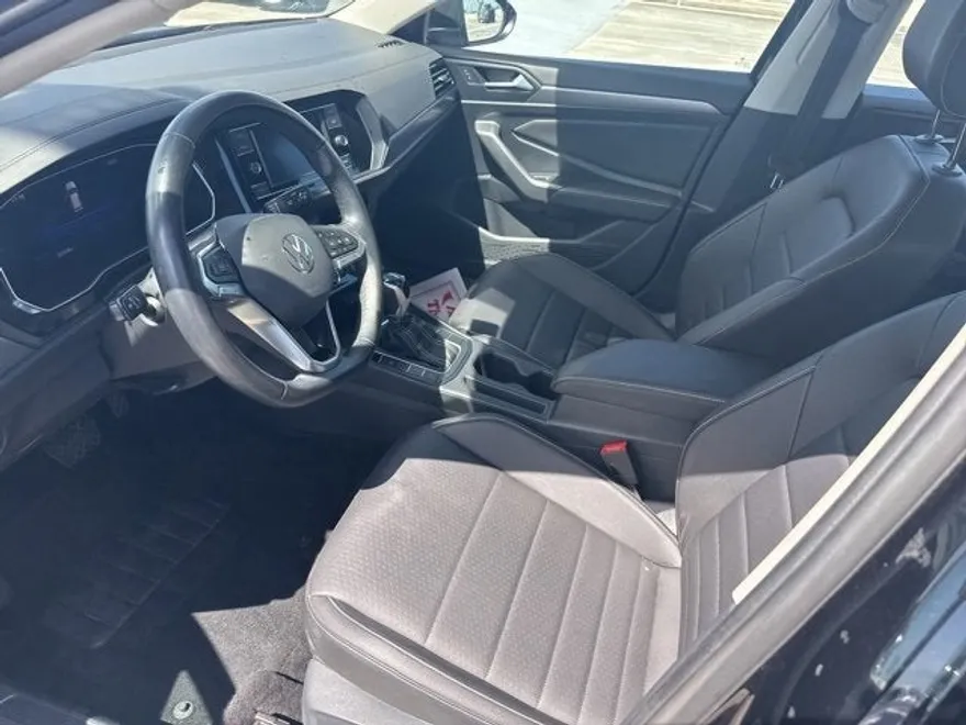 2024 Volkswagen Jetta SE photo 1