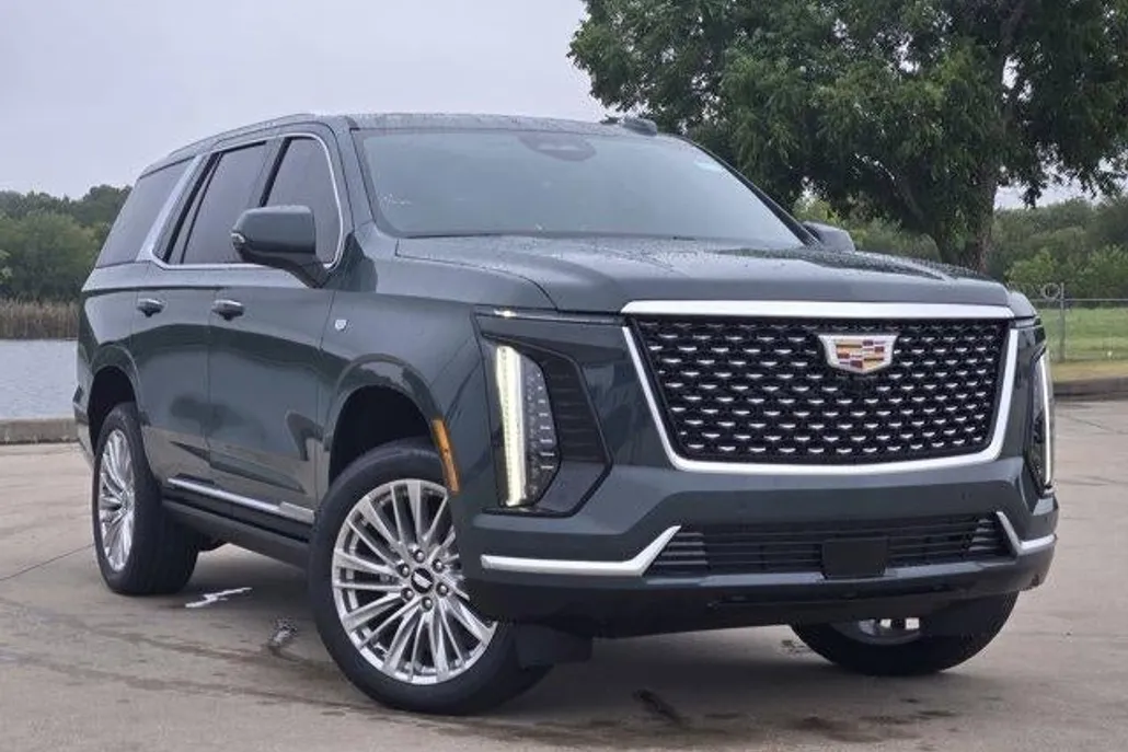 2025 Cadillac Escalade Premium Luxury photo 1