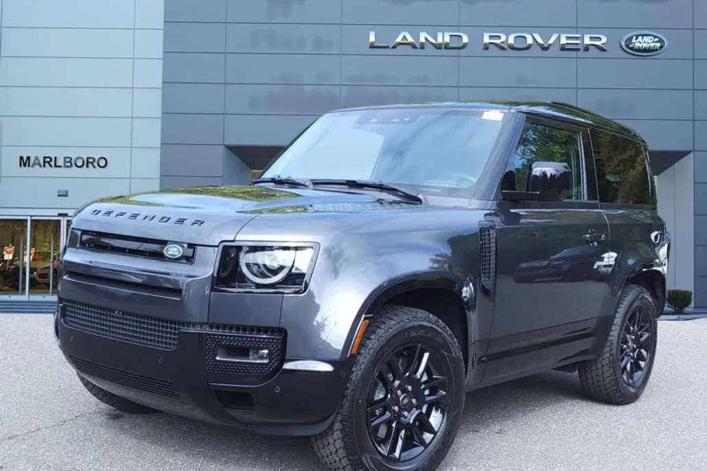 2025 Land Rover Defender 90 X-Dynamic SE photo 1