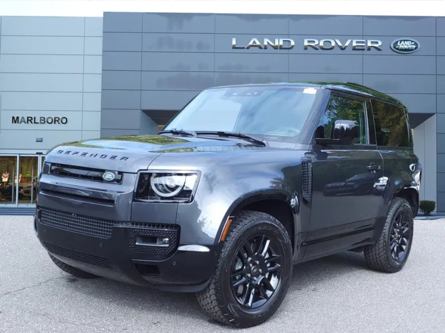 2025 Land Rover Defender 90 X-Dynamic SE photo 1