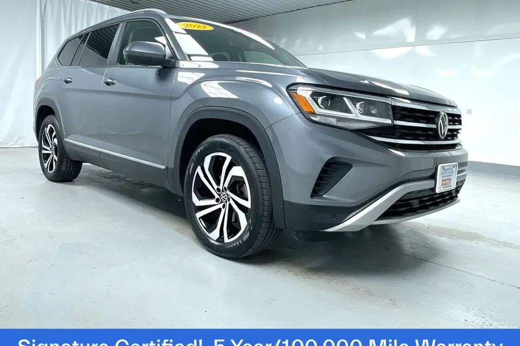 2022 Volkswagen Atlas SEL photo 1