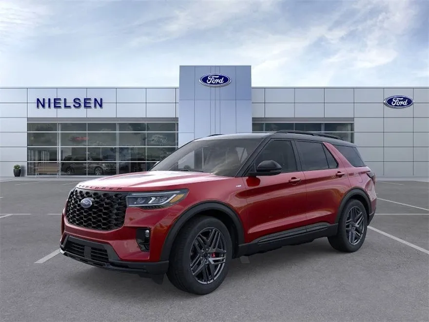 2025 Ford Explorer ST-Line photo 1