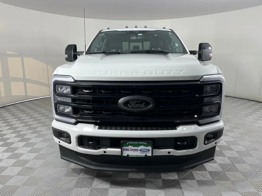 2024 Ford F-350 Lariat photo 1