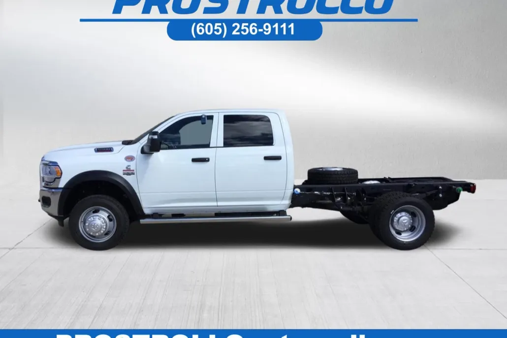 2024 Ram 5500 Tradesman photo 1