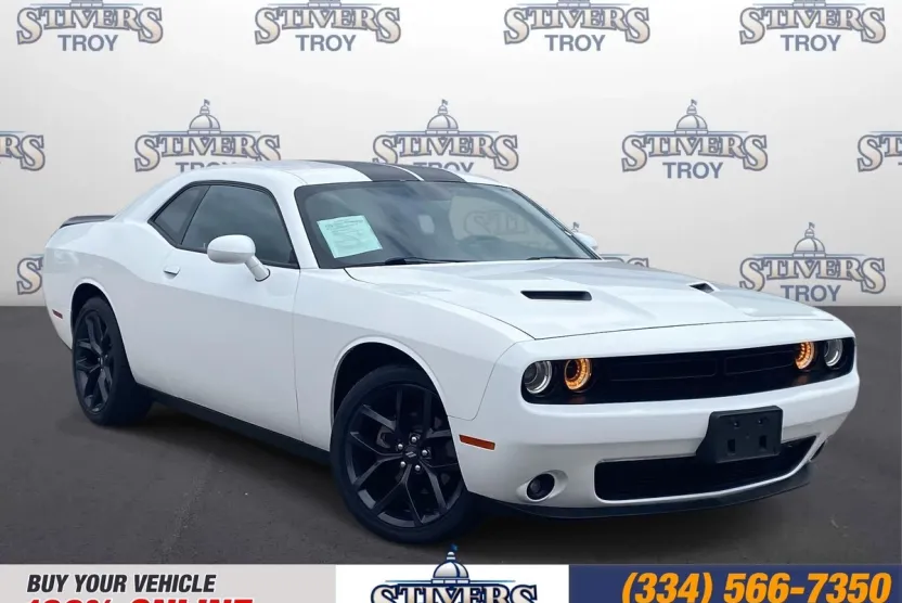2021 Dodge Challenger SXT photo 1