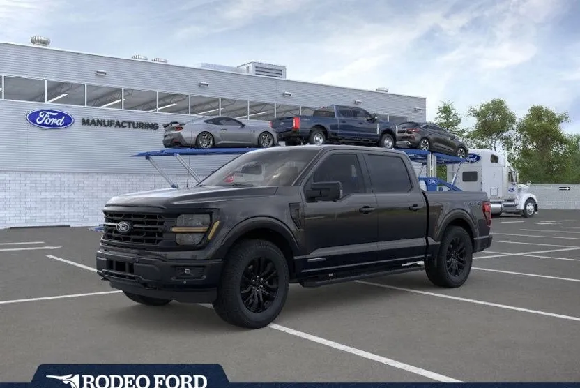2025 Ford F-150 XLT photo 1