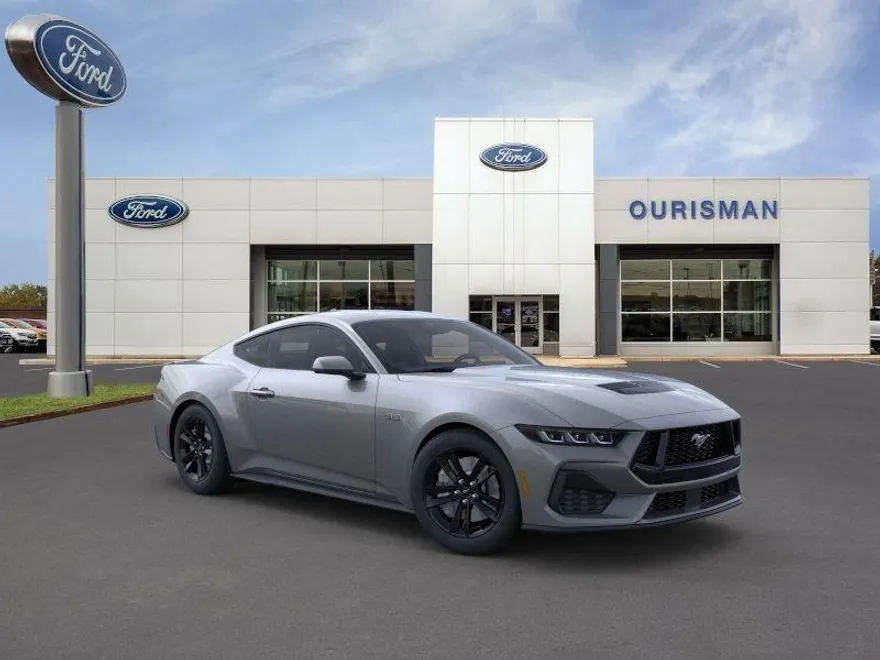 2025 Ford Mustang GT photo 1