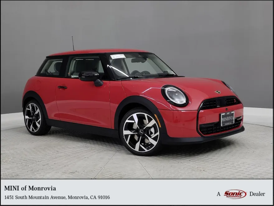 2025 Mini Cooper 2 Door Hardtop Iconic photo 1