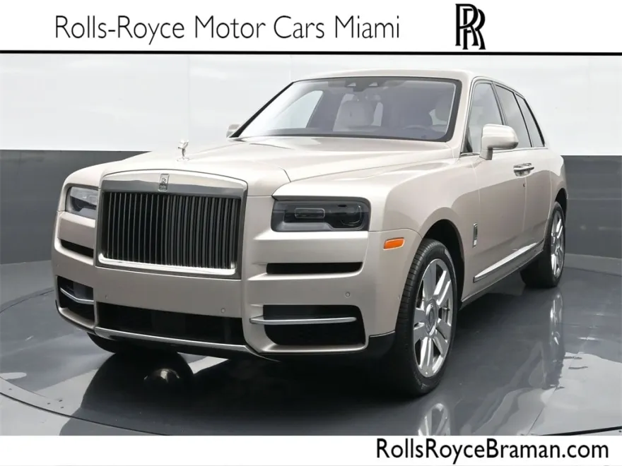 2023 Rolls Royce Cullinan RR31 photo 1