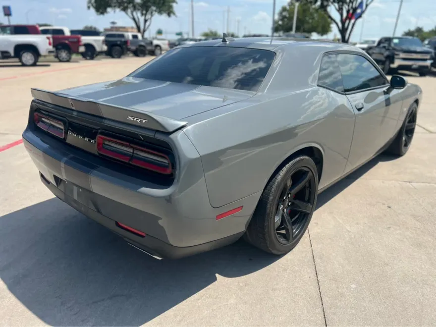 2018 Dodge Challenger SRT8 392 photo 1