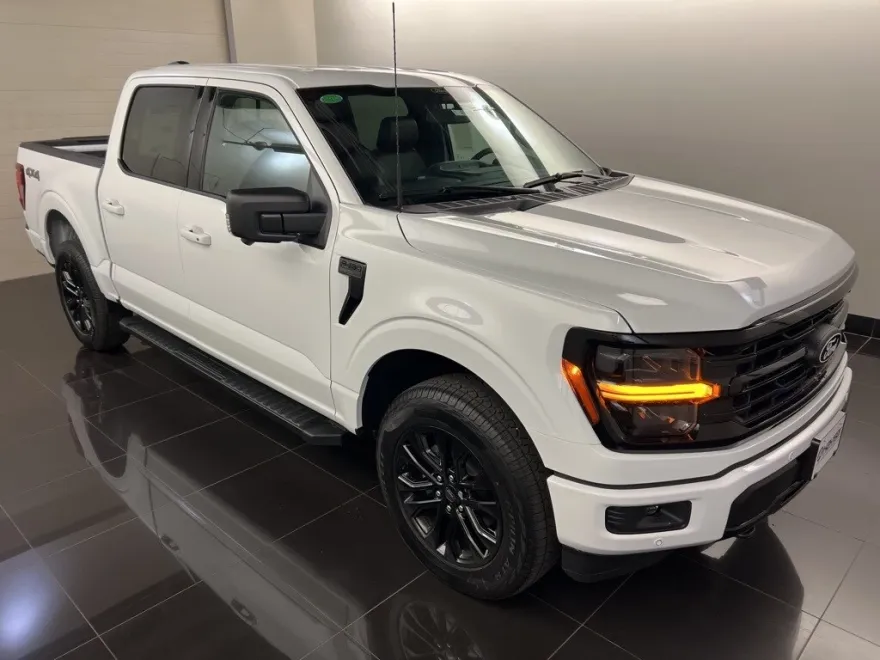 2025 Ford F-150 XLT photo 1