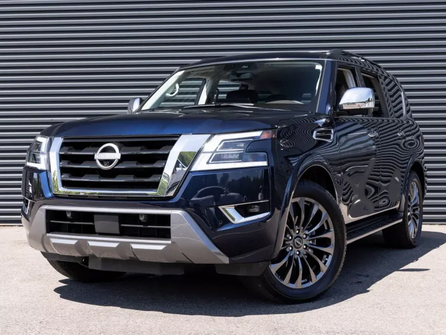 2023 Nissan Armada Platinum photo 1