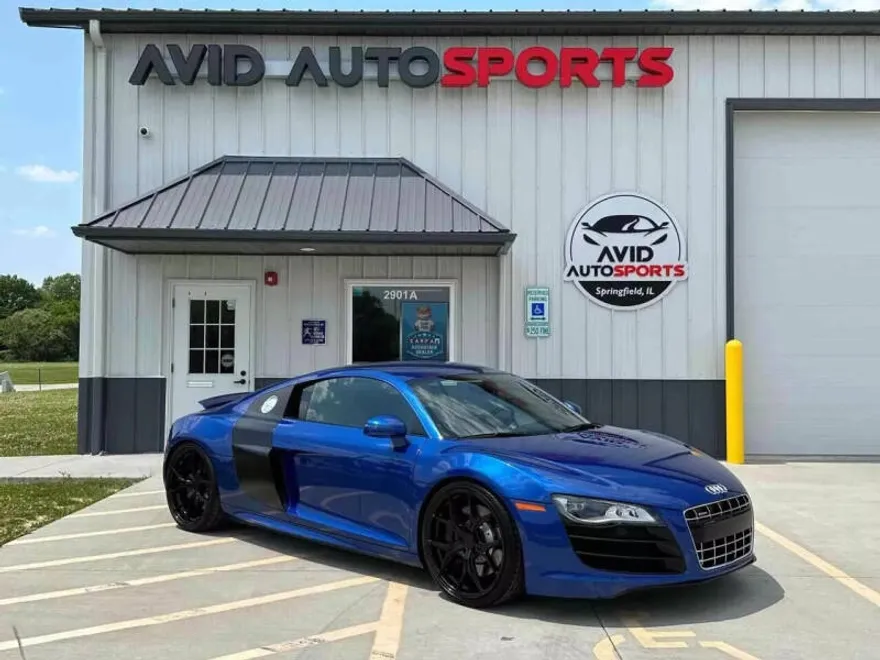 2011 Audi R8 5.2 Quattro Coupe photo 1