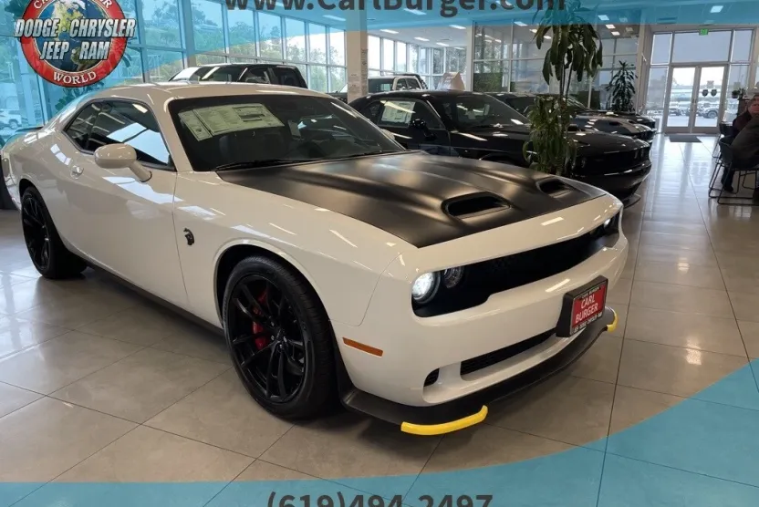 2023 Dodge Challenger SRT8 Hellcat photo 1