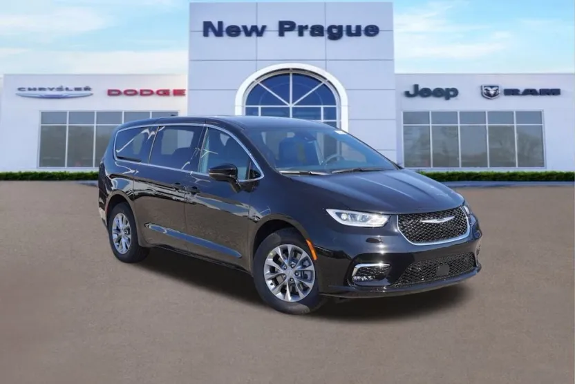 2026 Chrysler Pacifica photo 1