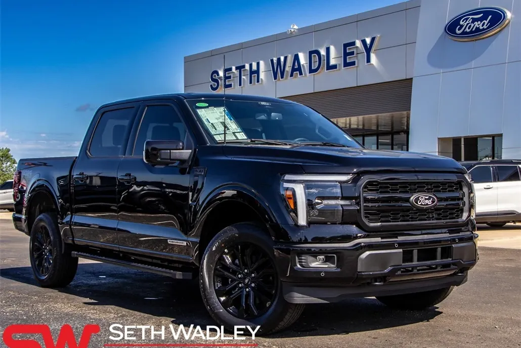 2025 Ford F-150 Lariat photo 1