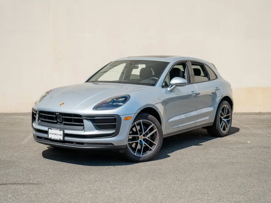 2025 Porsche Macan S photo 1