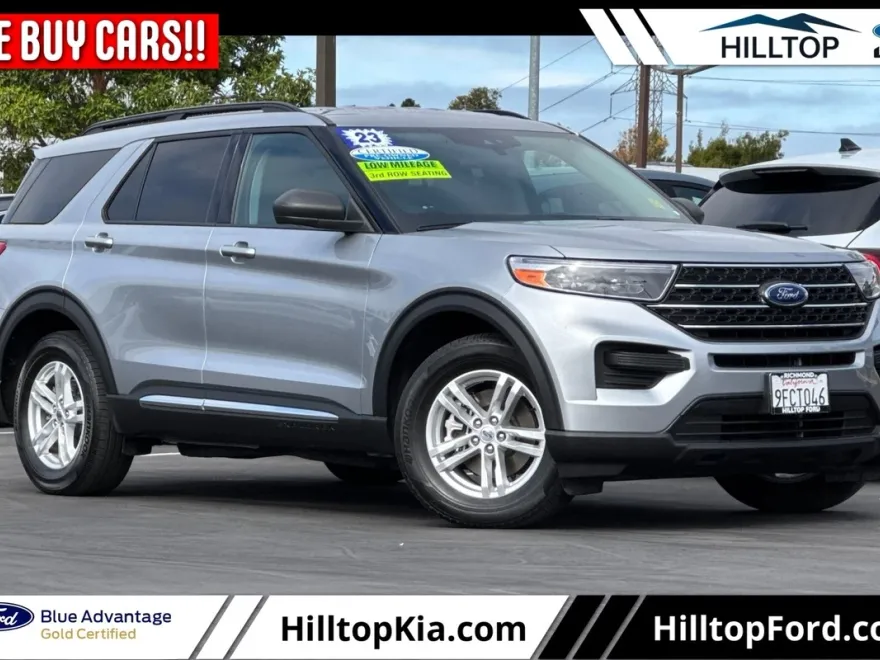 2023 Ford Explorer XLT photo 1