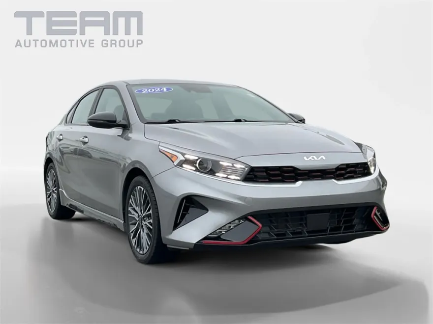 2024 Kia Forte GT-Line photo 1