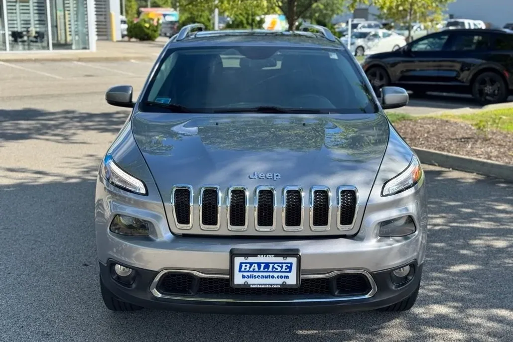 2017 Jeep Cherokee Limited photo 1