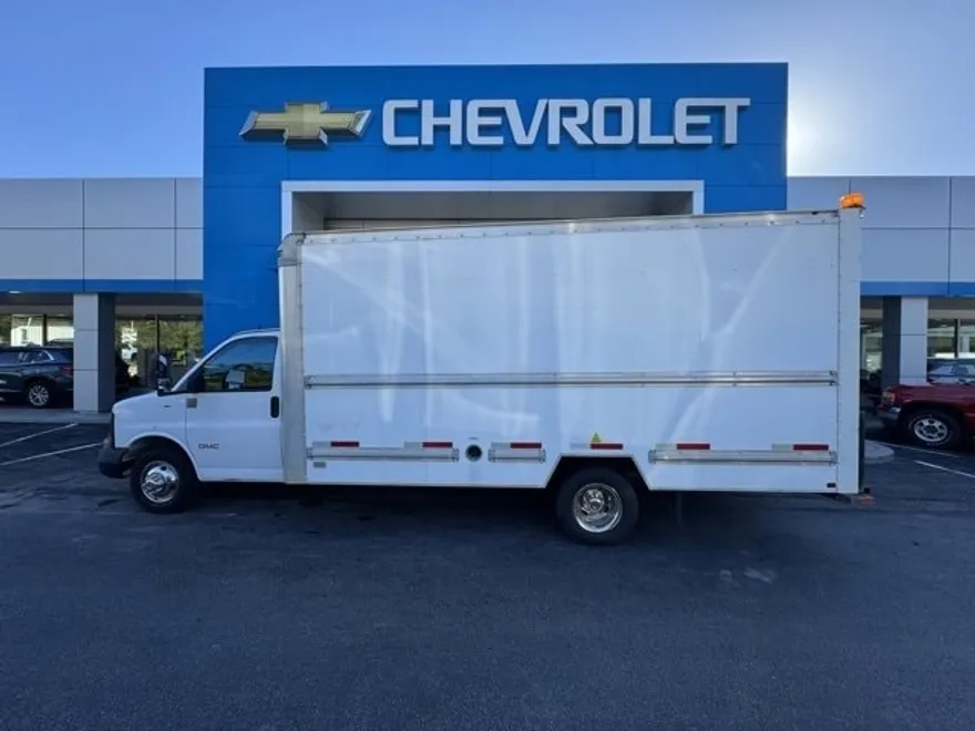 2015 Gmc Savana Cutaway 3500 photo 1