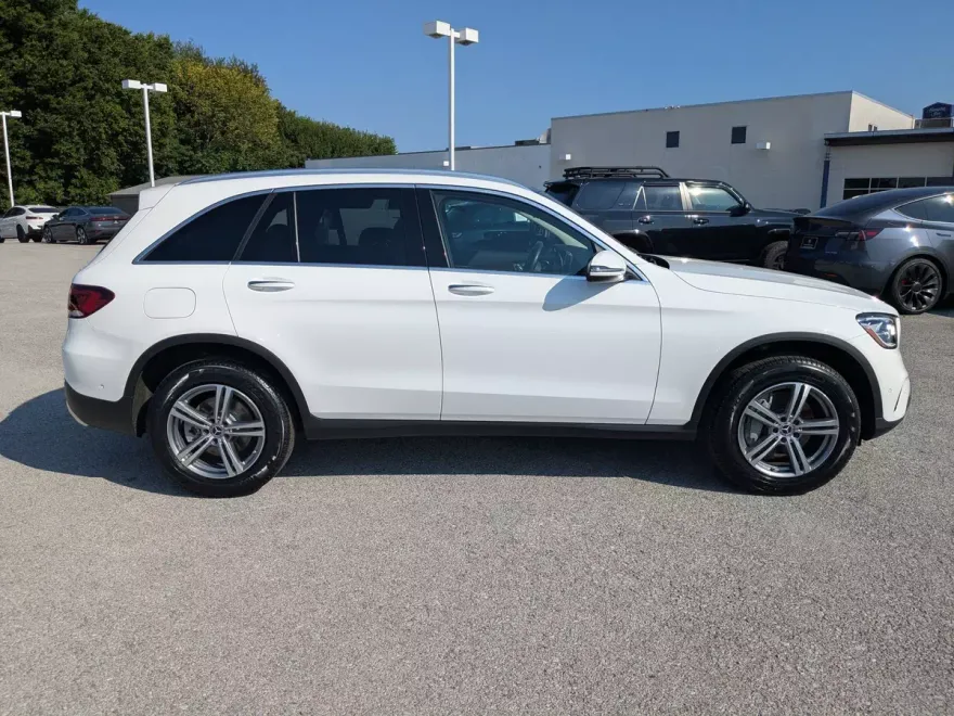 2022 Mercedes Benz GLC 300 4MATIC photo 1
