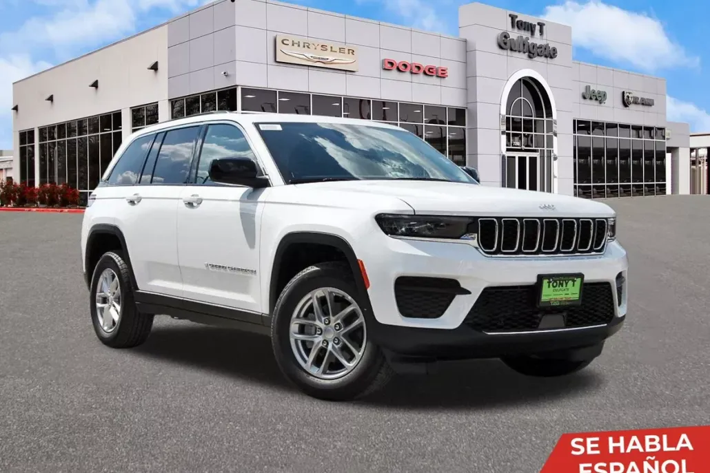 2025 Jeep Grand Cherokee Laredo photo 1