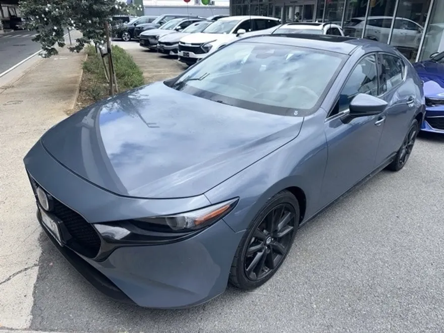 2020 Mazda Mazda3 Premium photo 1