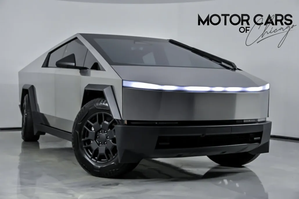 2024 Tesla Cybertruck photo 1