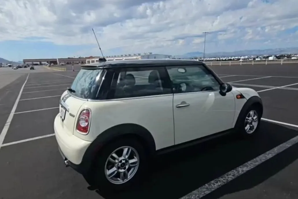 2013 Mini Cooper Hardtop Coupe photo 1
