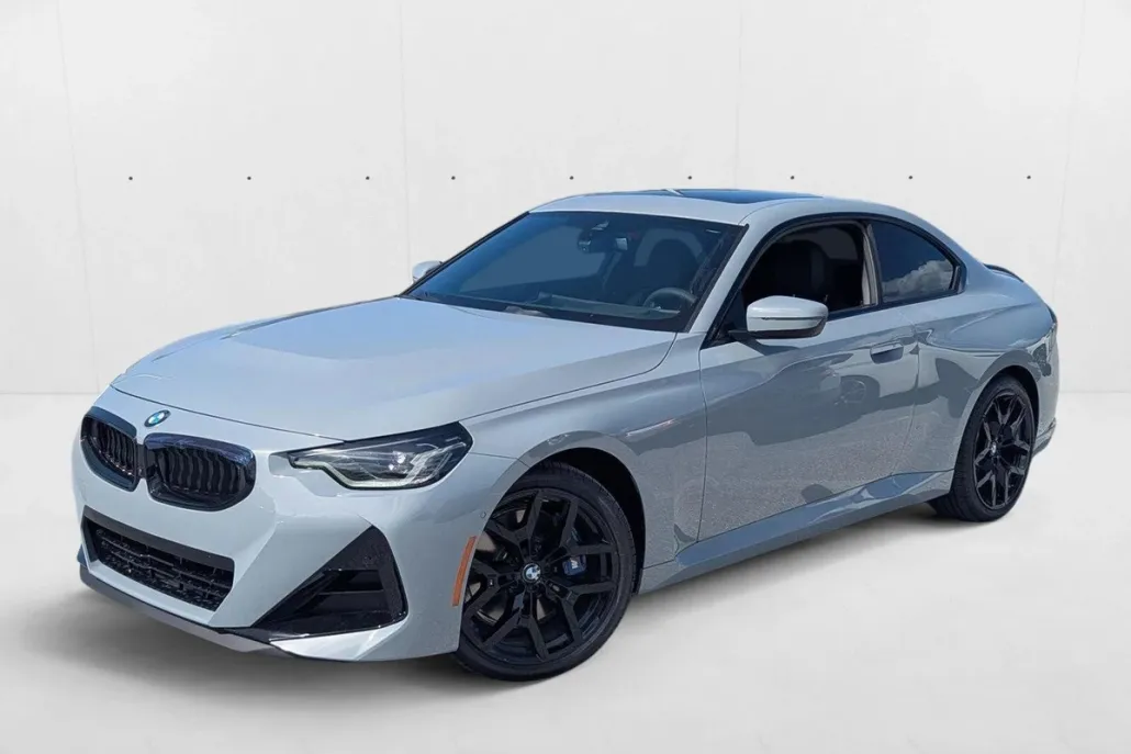 2025 Bmw 230i xDrive Coupe photo 1