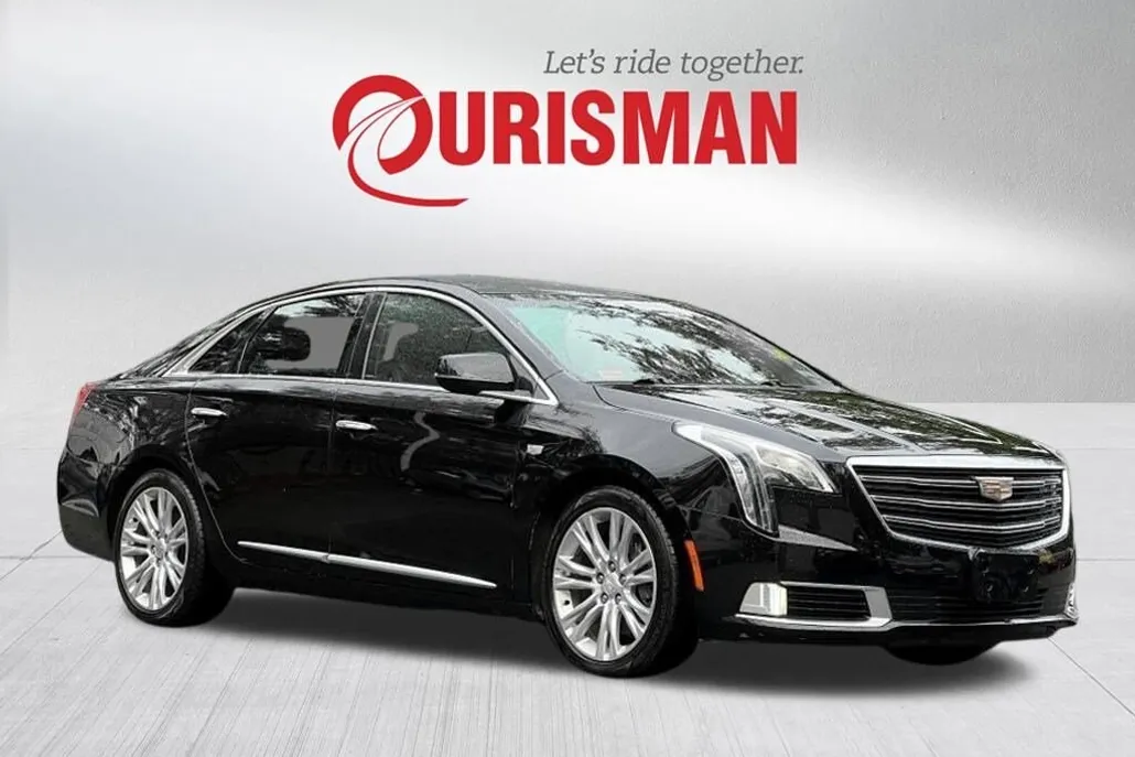 2019 Cadillac XTS Luxury photo 1