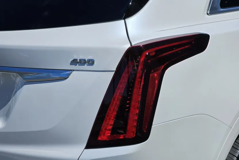 2021 Cadillac XT5 Premium Luxury photo 1