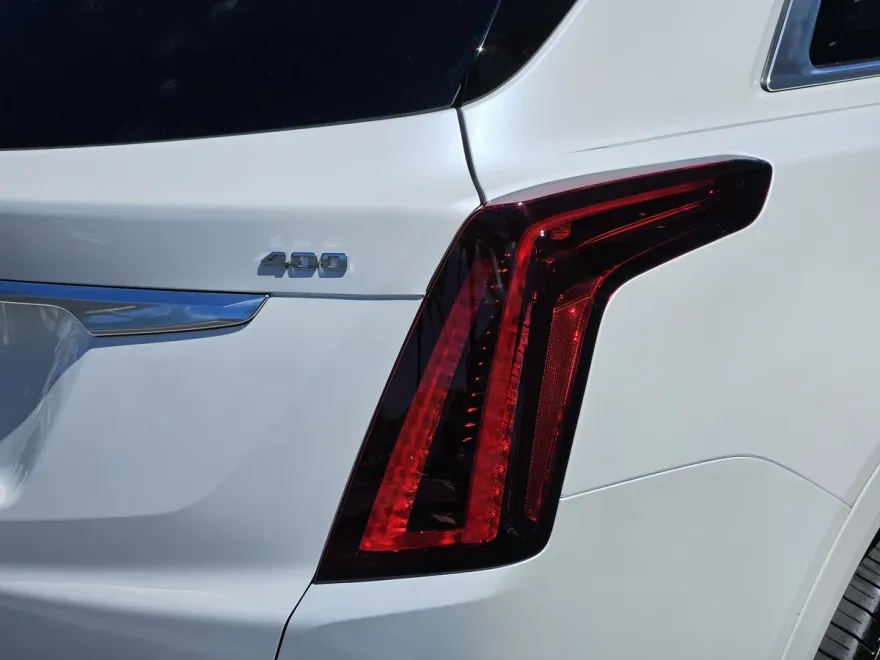 2021 Cadillac XT5 Premium Luxury photo 1
