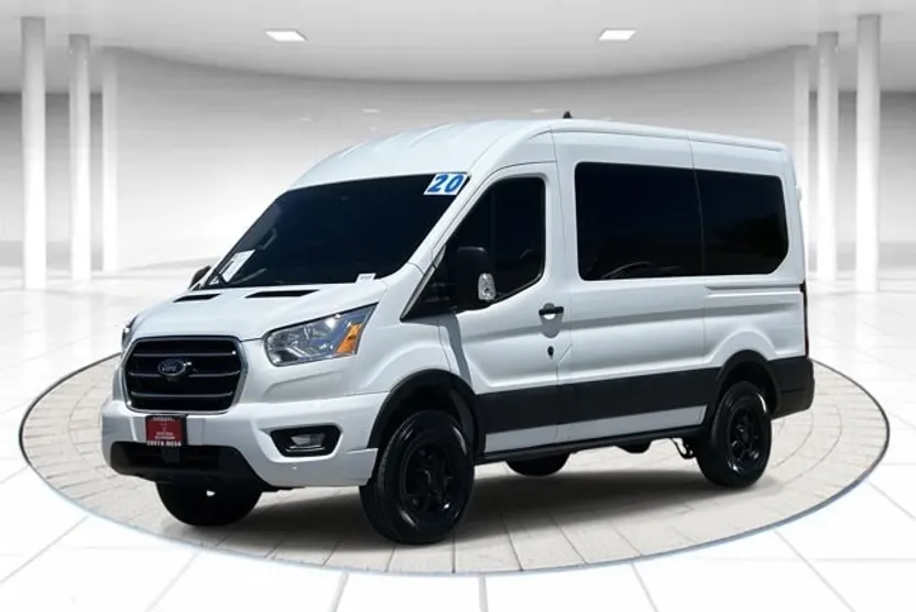 2020 Ford Transit Passenger XLT photo 1