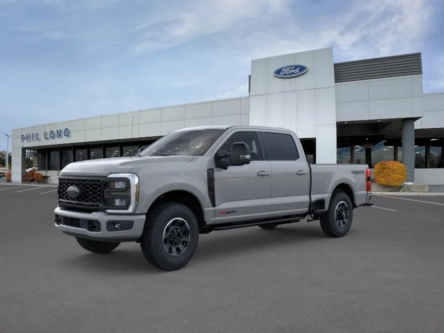 2025 Ford F-350 Lariat photo 1