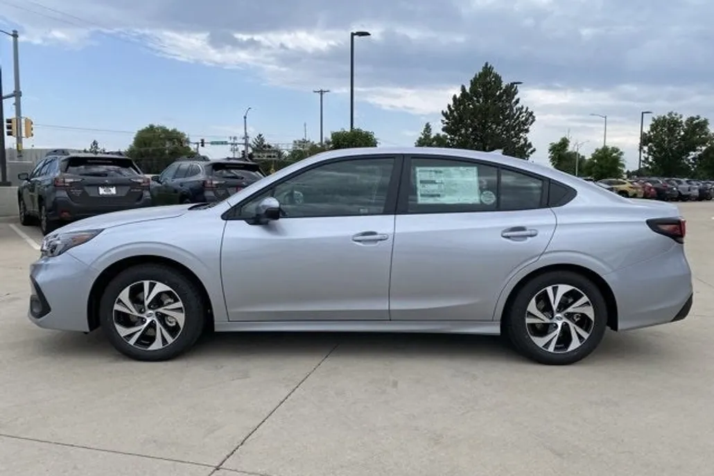 2025 Subaru Legacy Premium photo 1