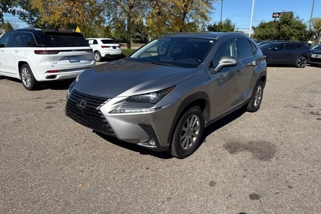 2021 Lexus NX 300 photo 1