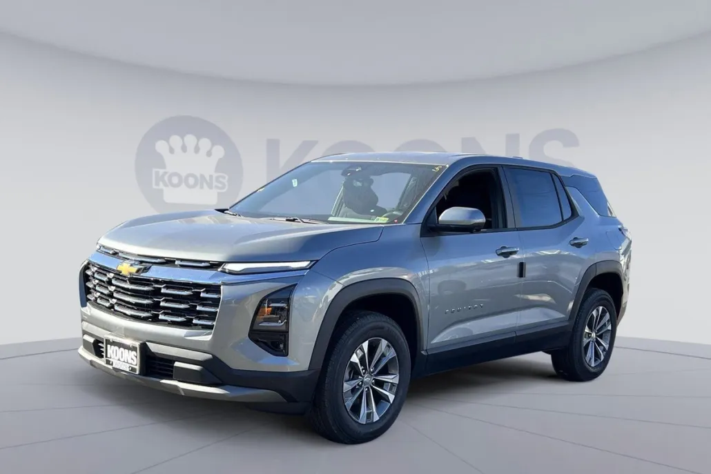 2025 Chevrolet Equinox LT photo 1