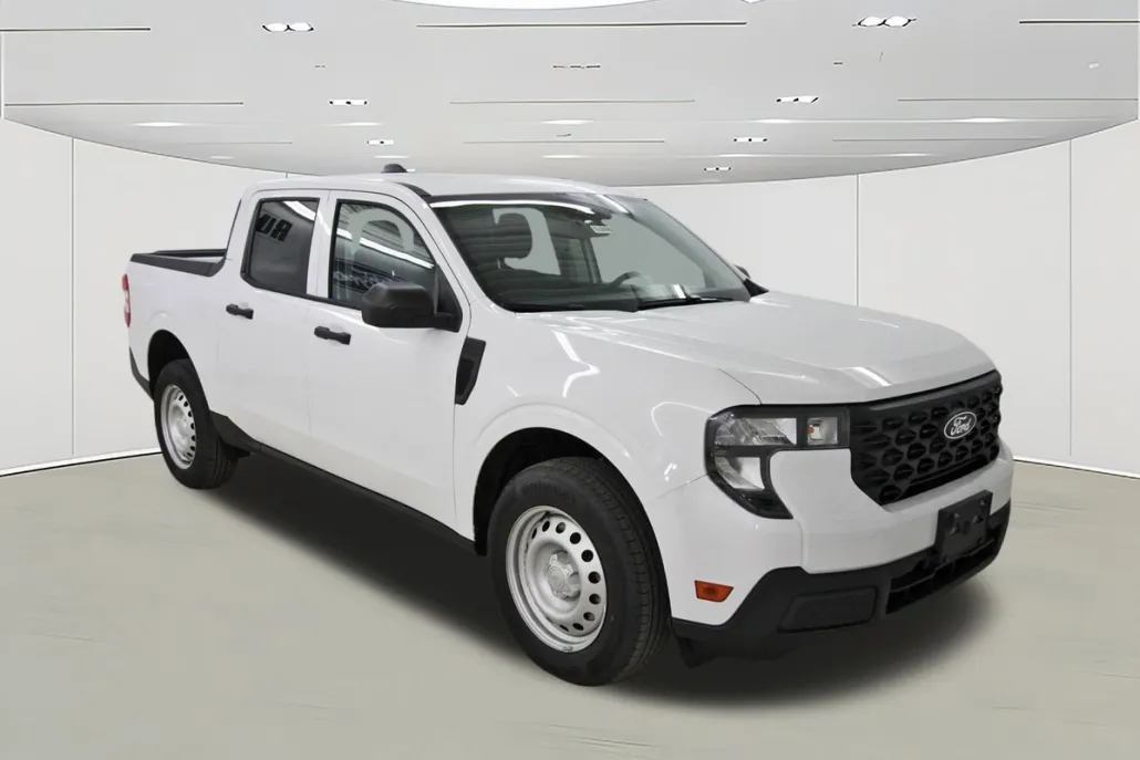 2025 Ford Maverick XL photo 1