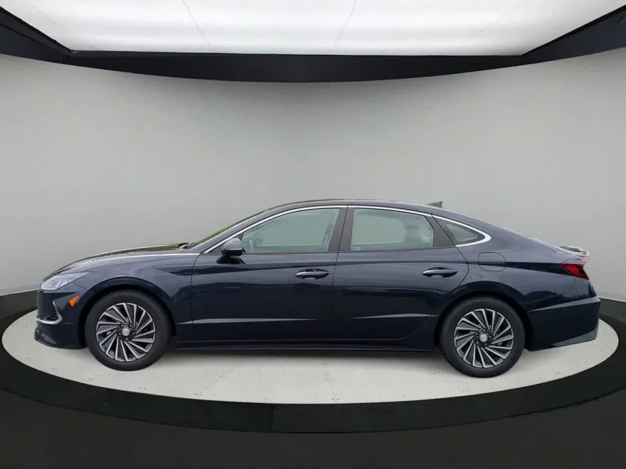 2022 Hyundai Sonata Hybrid SEL photo 1