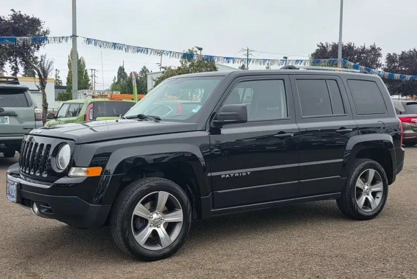 2016 Jeep Patriot Sport photo 1