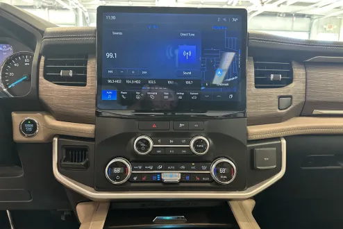 2022 Ford Expedition MAX Limited photo 2