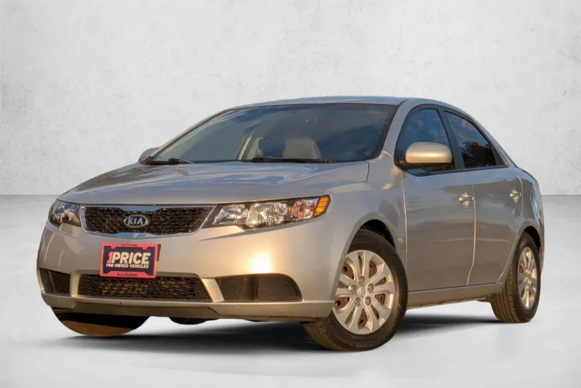 2013 Kia Forte LX photo 1