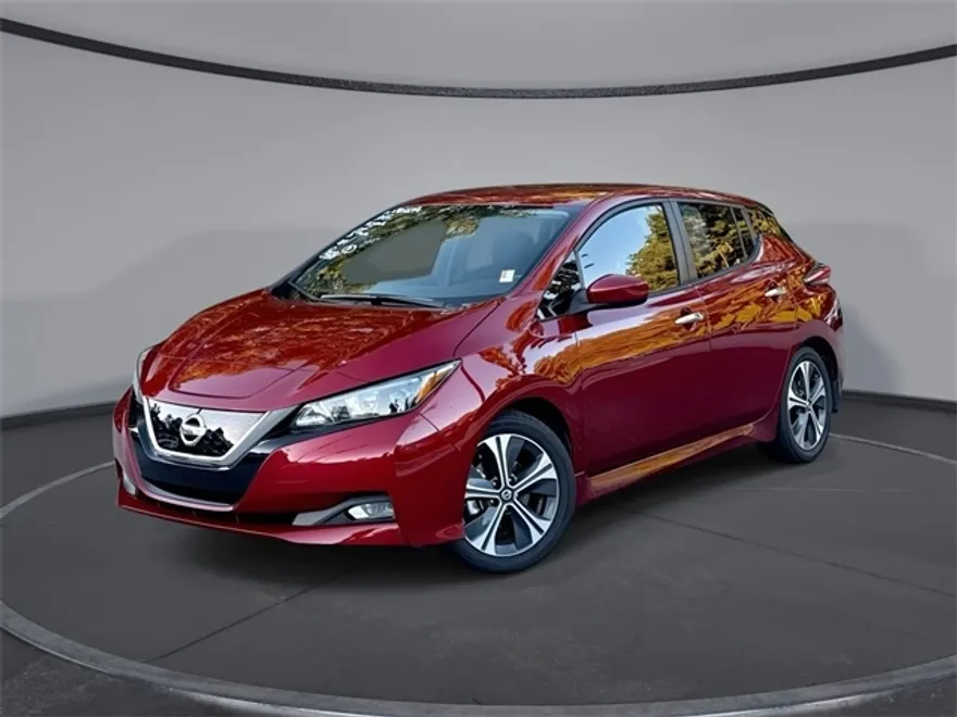 2022 Nissan Leaf SV photo 1