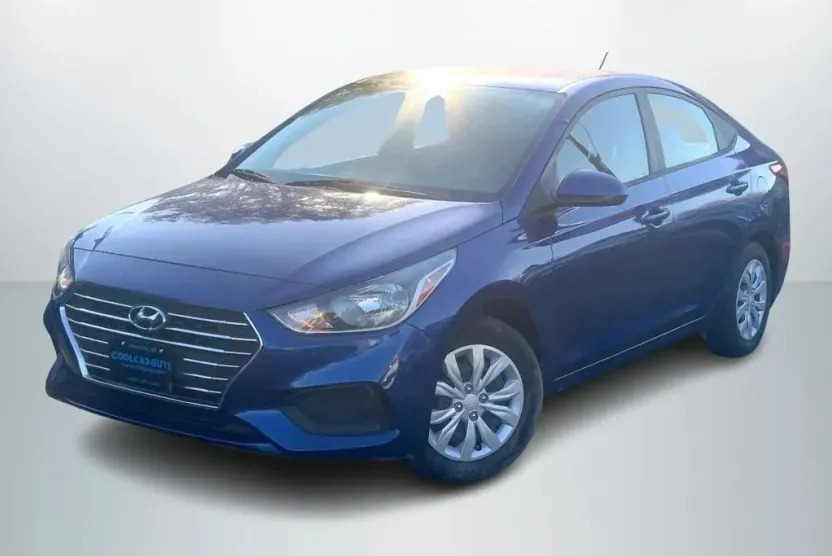 2022 Hyundai Accent SEL photo 1