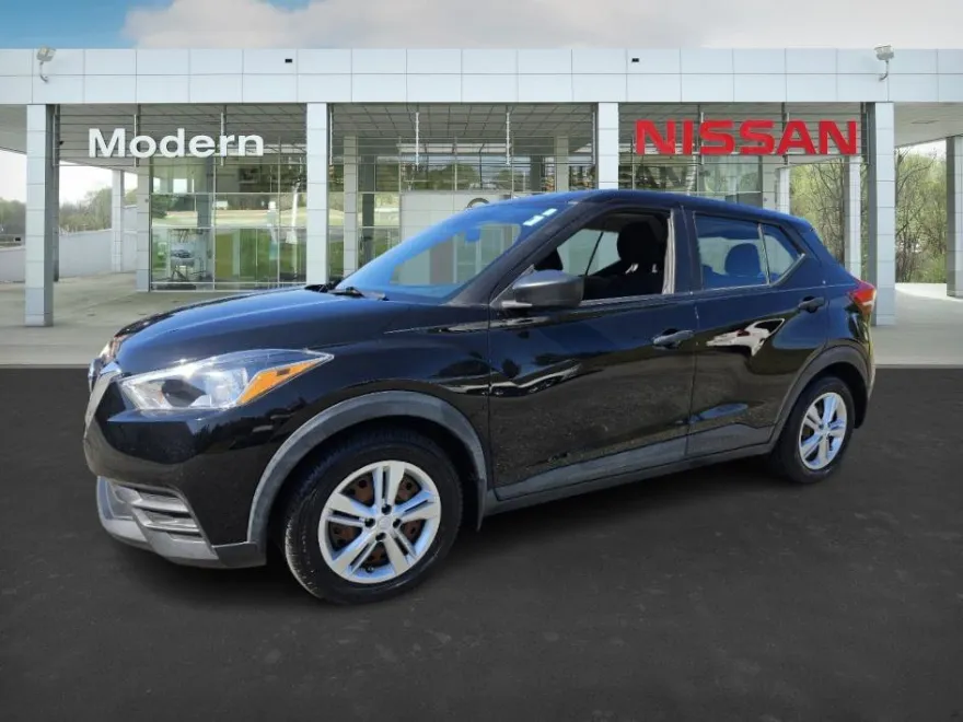 2020 Nissan Kicks S photo 1