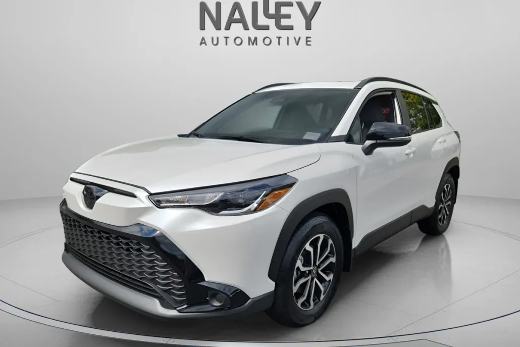 2025 Toyota Corolla Hybrid SE photo 1