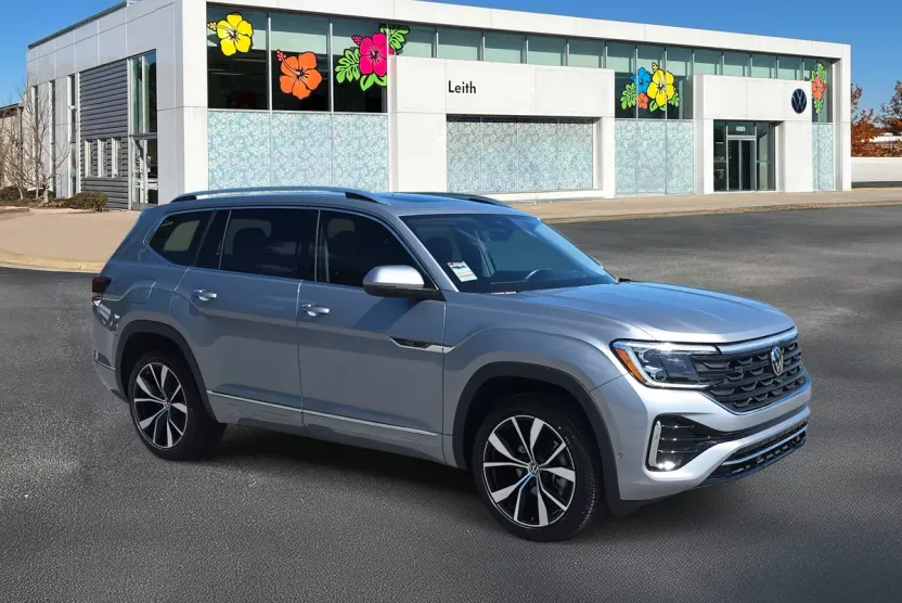 2024 Volkswagen Atlas SEL Premium R-Line photo 1