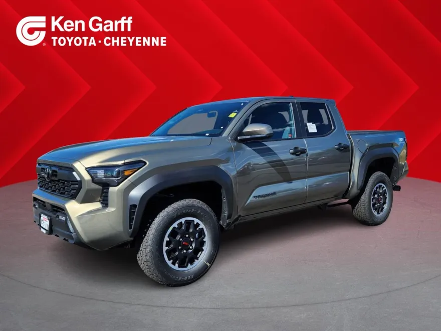 2025 Toyota Tacoma TRD Off-Road photo 1